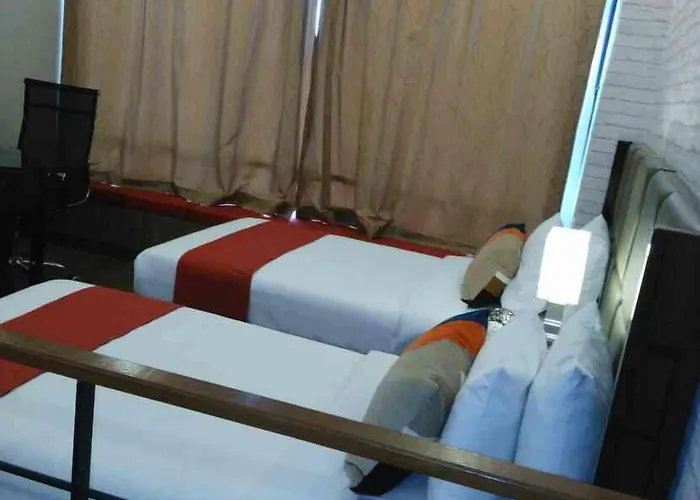 Hotel Ratchada Point 3*