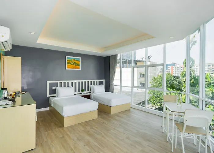 Ratchada Point 3*