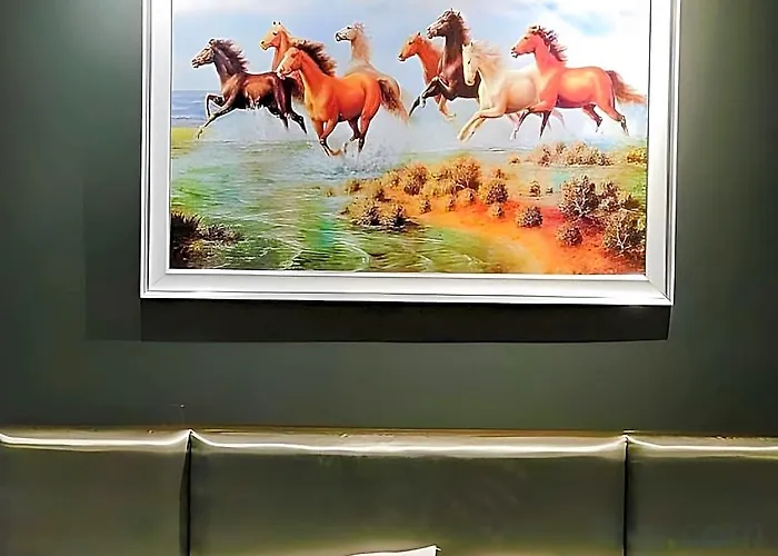 Ratchada Point Hotel 3*